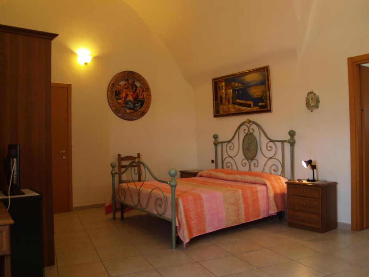 Bed and Breakfast Sogni D'Oro Ґроттальє Екстер'єр фото